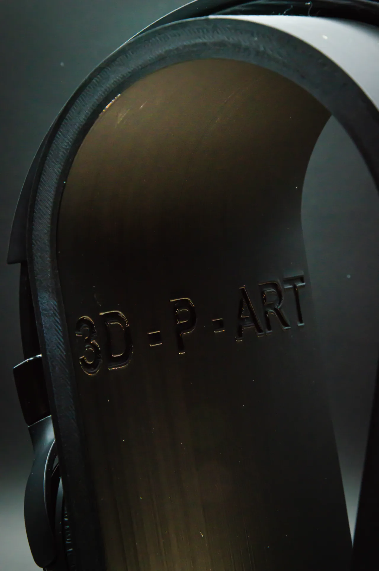 Kopfhörerhalter Hera – 3D-P-ART Prägung